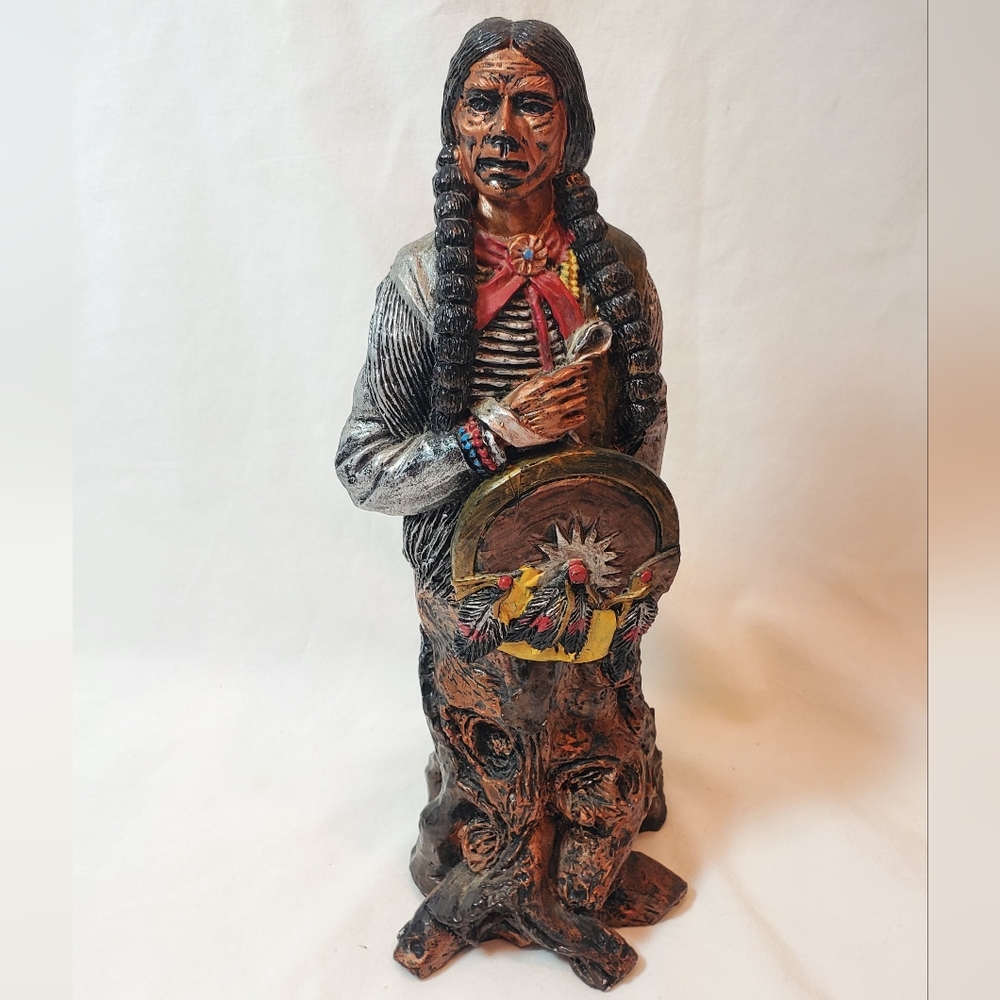 Native American Indian With Shield Vintage Retro MCM Statue Figurine Youngs Inc